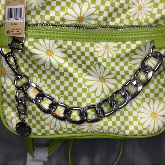 NWT Madden NYC Daisy Floral Zip Chain Mini Backpack with Matching Wallet Pouch - Picture 2 of 12